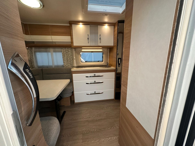 Hobby De Luxe 460 UFe foto: 4