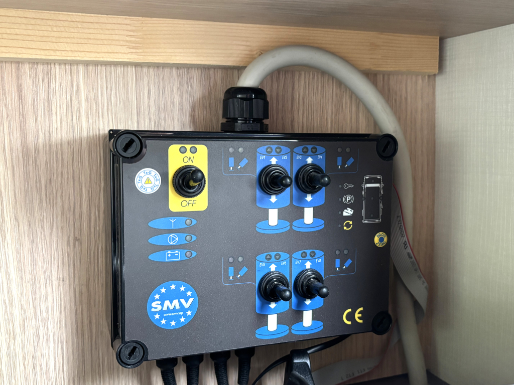 Sunlight T 67 AUTOMATIK EINZELBETTEN + HUBBETT NIVEAUSYSTEM Foto: 2