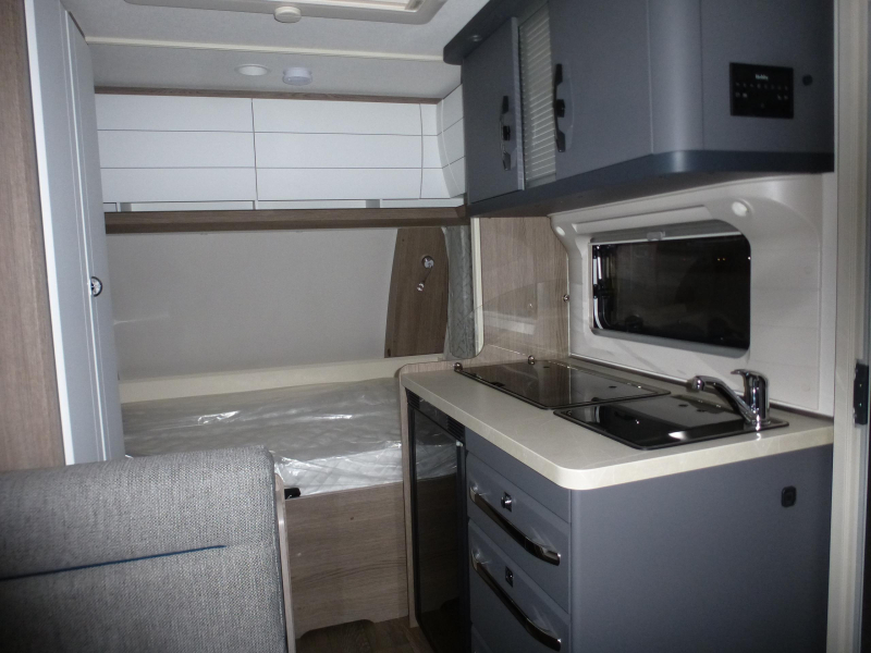 Hobby On Tour 390 SF NUEVO MODELO 2025 foto: 8