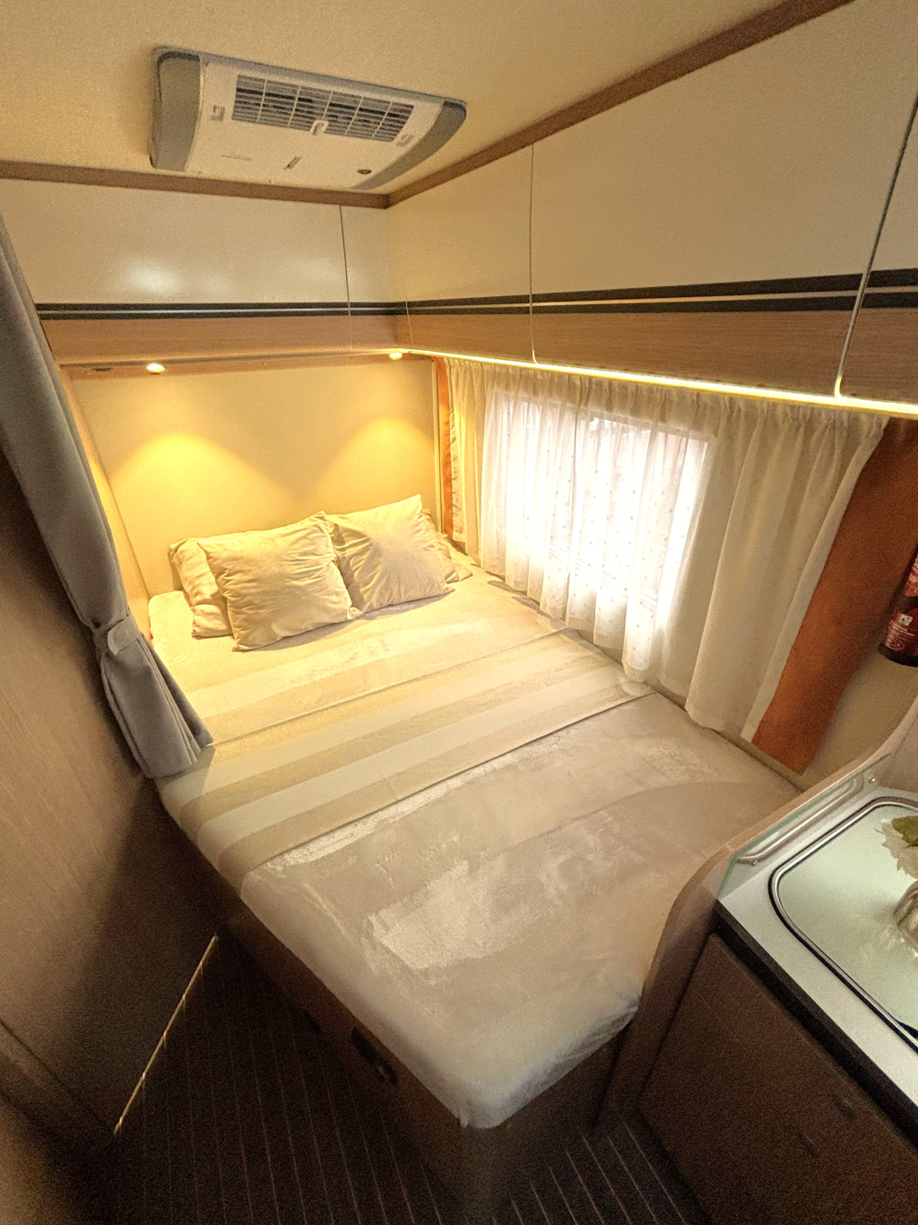 Carado Capron Liberté VIP 690 VIP FRANSBED+HEFBED DAKAIRCO foto: 2