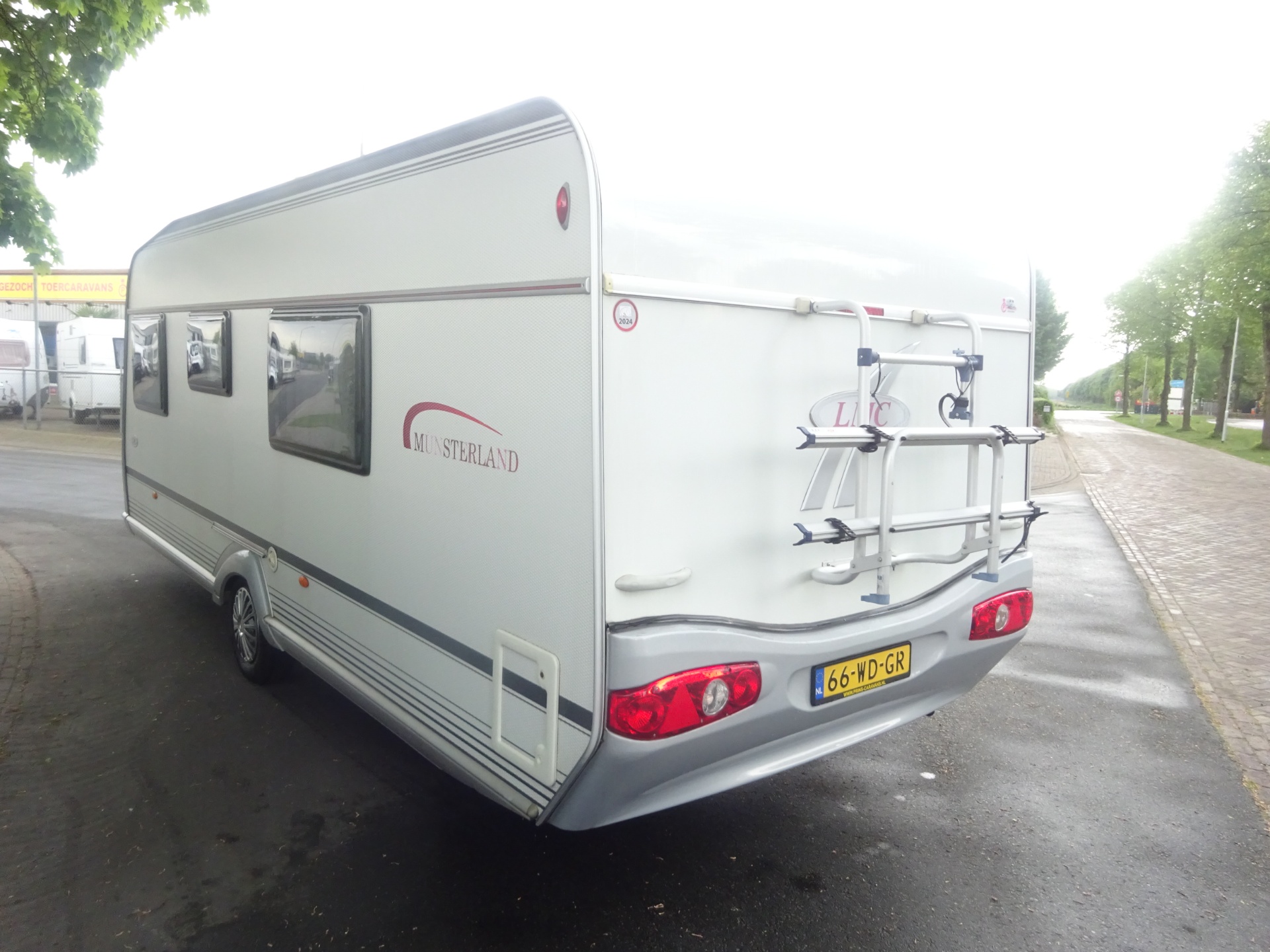 Lmc Munsterland 520 HTE Enkele Bedden+Mover+Luifel foto: 4