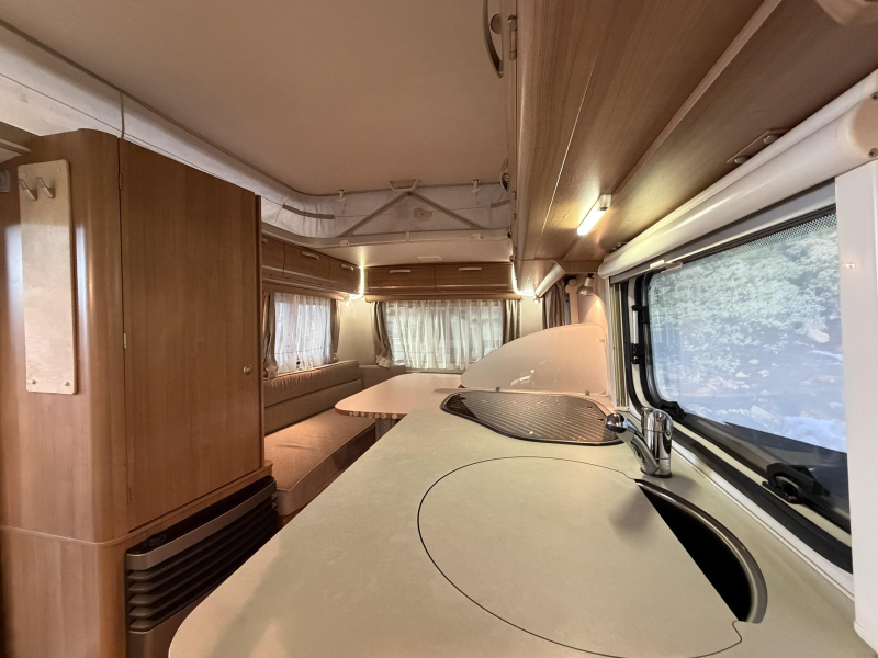 Eriba Touring Triton 410 mover / toit relevable photo : 12