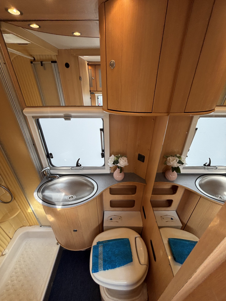 Tec ROTEC HEFBED + RONDZIT AIRCO LPG FIAMMA SLOTEN  foto: 7