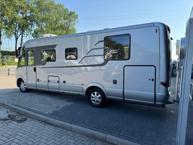 Hymer BML-I 790 Masterline Queensbed Hefbed Alde EP Level Oven Trekhaak Luifel foto: 6