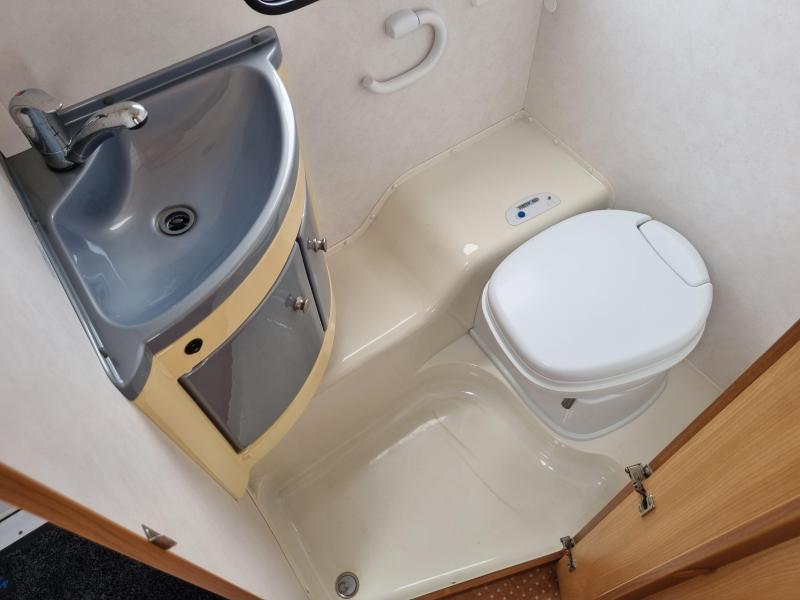 Carado C 160 Voortent + Uitbouw  foto: 17