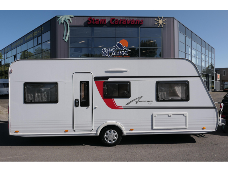 B&uuml;rstner Averso Top 520 TL Amplio para 6 personas