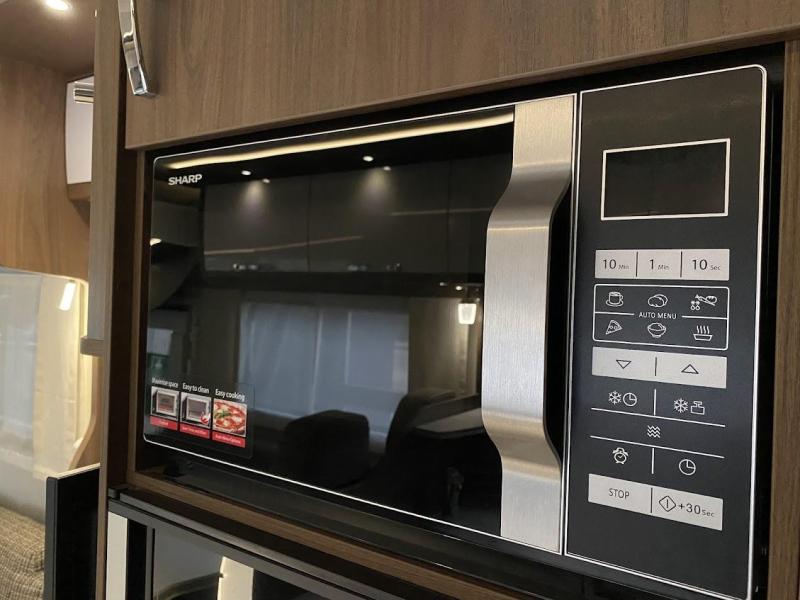 Frankia Platin 8400 QD Alpine Geluidsysteem  foto: 9