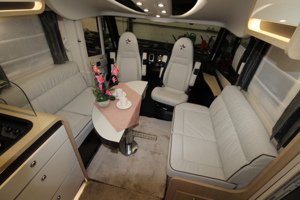 Autostar i 730 LJ Prestige design edition photo : 6