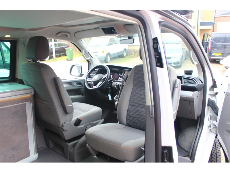 Volkswagen California Ocean T6.1 foto: 14