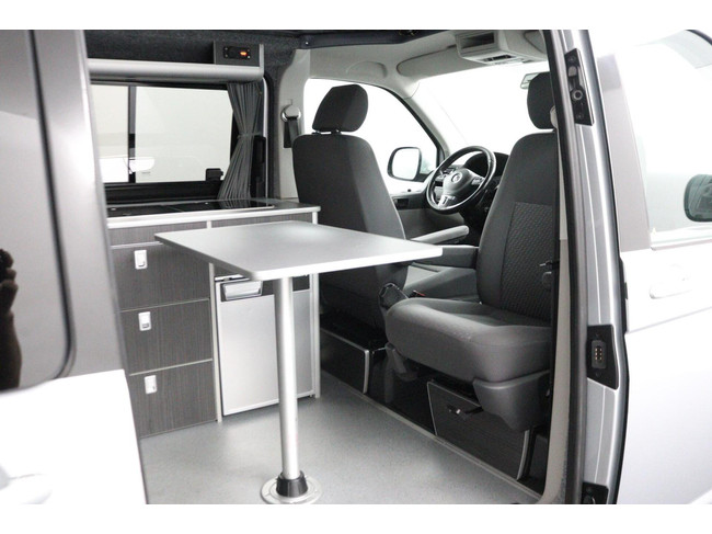 Volkswagen Transporter Buscamper 2.0TDI 115Pk Lang California-look | Wide-bed 140 | 4-seats/4-berths | Bear-lock | Awning | Towbar photo: 3