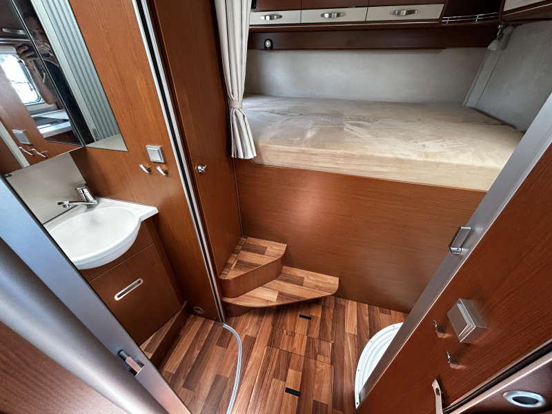 Hymer B594 Dwarsbed/Hefbed/2011/6.9M  foto: 20