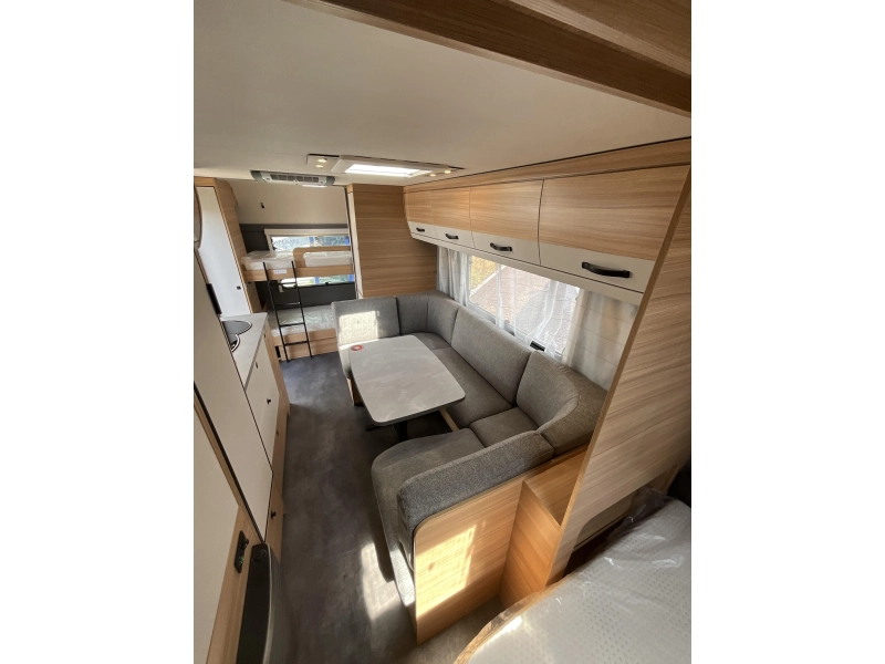 Dethleffs Summer Edition 560 FMK PRIMEUR-BUNK BED photo: 3