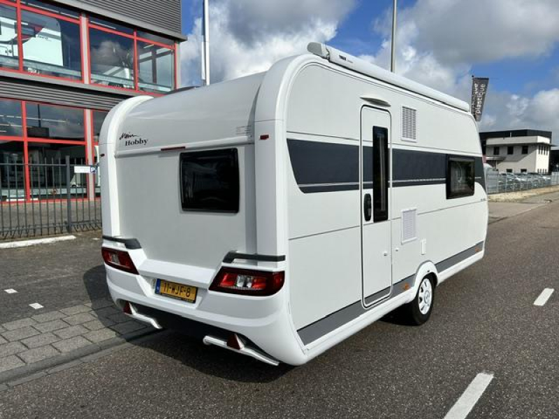 Hobby De Luxe 460 SFF uiterst compleet  foto: 1