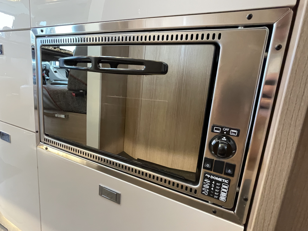 Carthago Malibu 430 LE ENKELE BEDDEN+HEFBED 6.90M BEARLOCK foto: 8