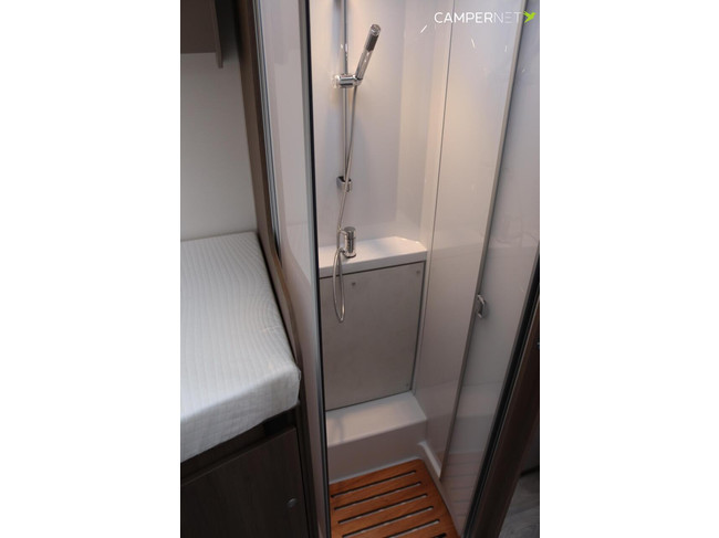 Carado T447 140 PS Automatik | Pro+ Paket | Hubbett | L&auml;ngsbetten | Separate Dusche | Markise | Neu ab Lager lieferbar | Foto: 22