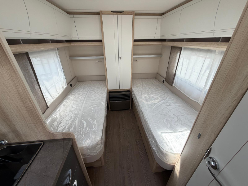 Hobby De Luxe 460 LU MODELO 2027 foto: 11