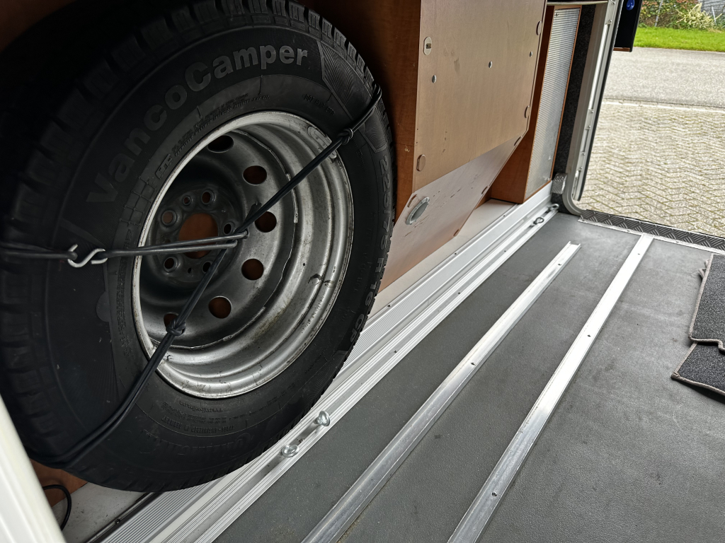 Carthago Tourer C1 T148 foto: 13