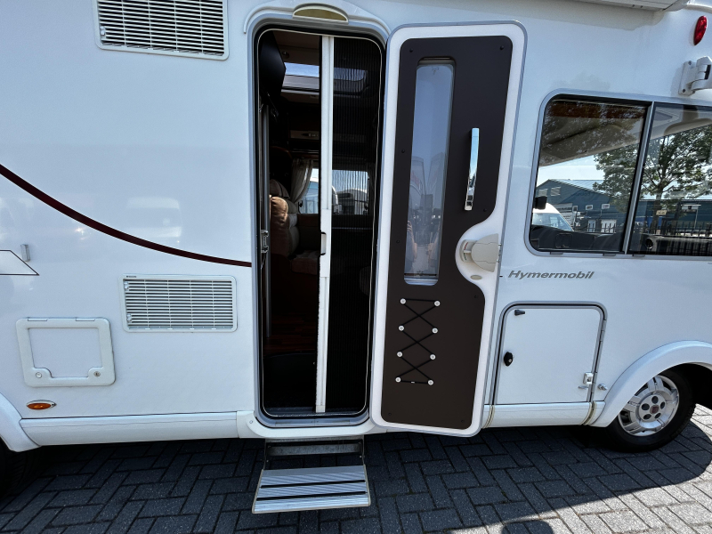 Hymer B594 Dwarsbed/Hefbed/2011/6.9M  foto: 5