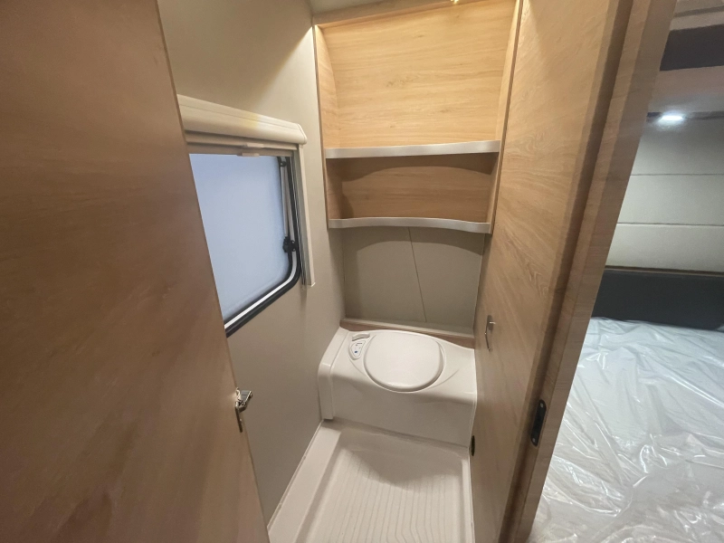 Knaus Sudwind Black Selection 500 PF Kopkeuken, Uniek!  foto: 14