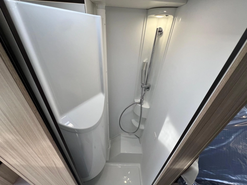 Adria Compact Supreme DL AUT | OVEN | ADAP. CRUISE  foto: 11
