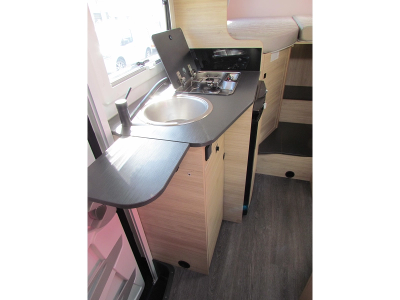 Chausson S697 Lengtebed, Webasto verw.  foto: 3