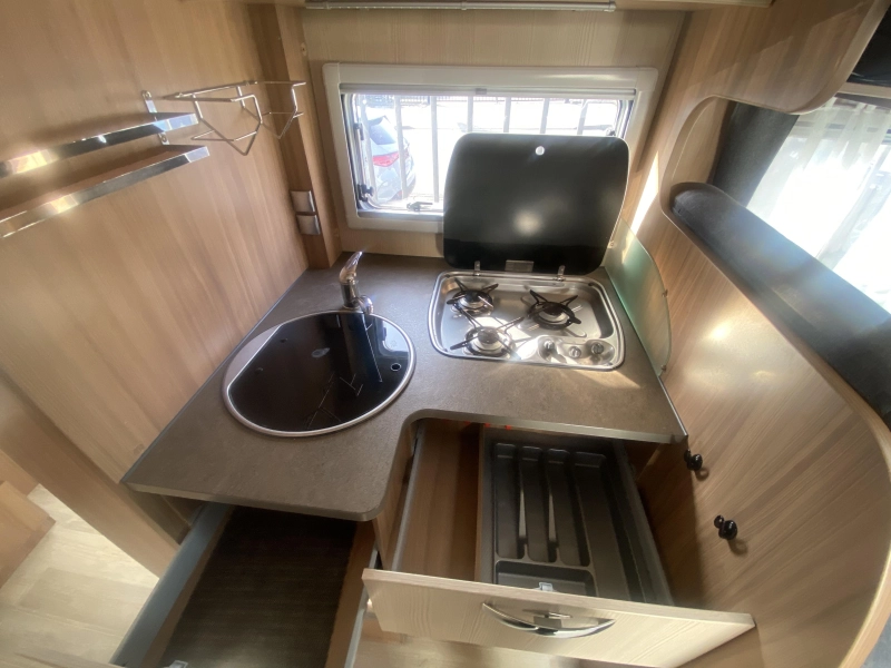 Pilote Aventura P 730 mit Queensize-Bett UND LUXUS Foto: 11