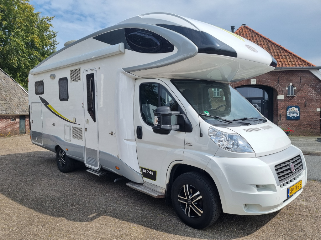PLA zeer compleet M742