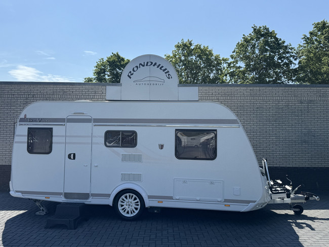 Tabbert Da Vinci 460E ENKELE BEDDEN **Mover/Zakluifel/Fietsendrager/Duo-Control/Vloerverwarming/Compleet/Zeer nette caravan** foto: 3