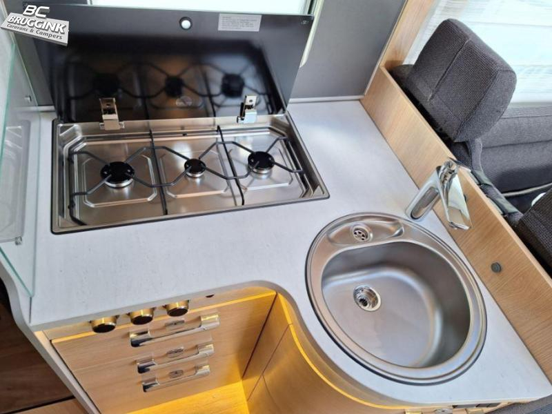Hymer B-MC I 600 ENKELE BEDDEN + HEFBED  foto: 7