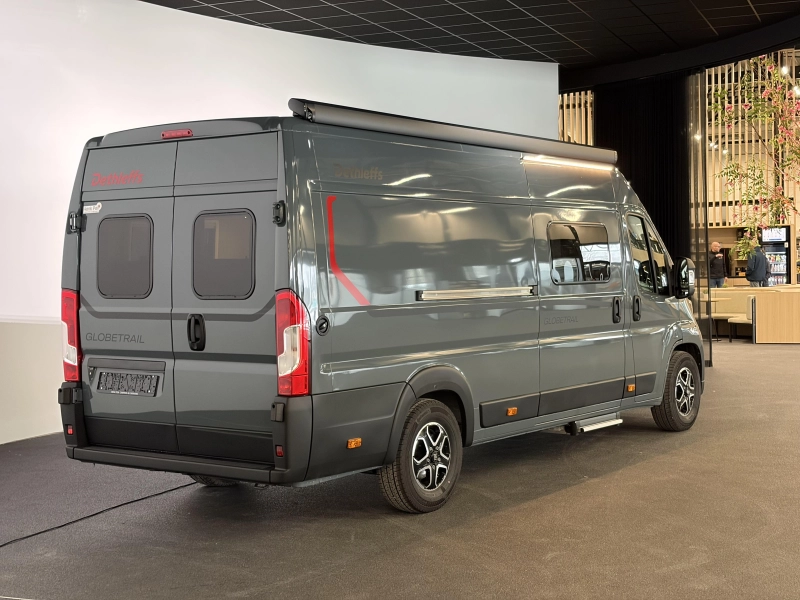 Dethleffs Globetrail 640 ES automaat / lengtebed  foto: 3
