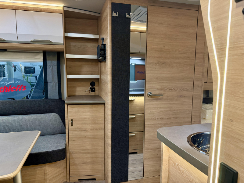 Knaus Sudwind Black Selection 460 EU &iexcl;Acci&oacute;n de aire acondicionado de verano! foto: 13