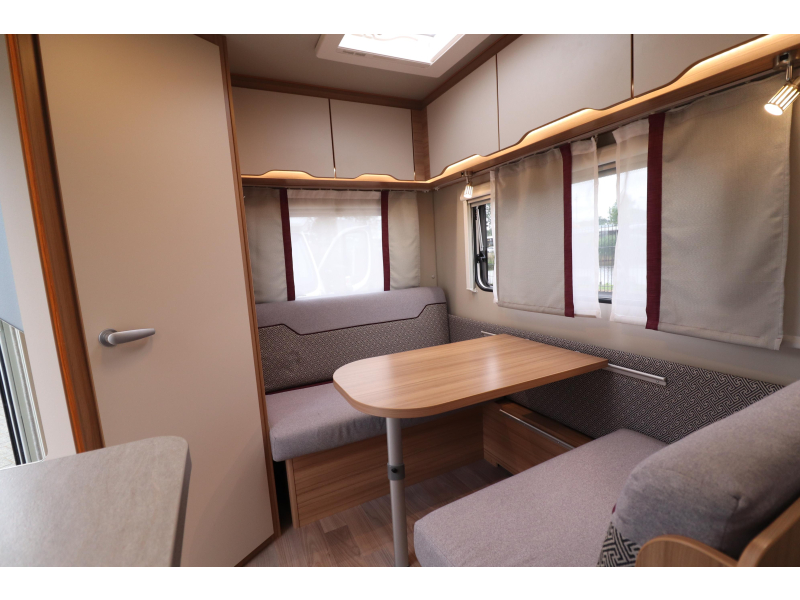 Weinsberg CaraTwo Edition Hot 390 QD Mover/ Luifel/ Voortent  foto: 9