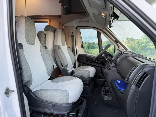 Weinsberg CaraHome 650 DG / Gratis Stalling foto: 9