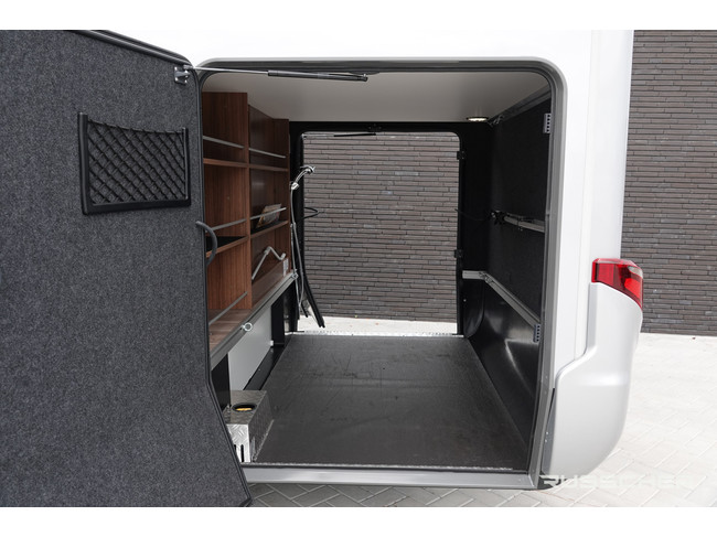 Hymer BMC i 680 170Pk Automaat. | Levelsysteem | Maxxfan | Dakairco | Lithium accu foto: 22