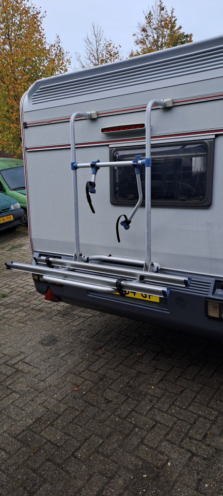 KIP Hy-line, met voortent, luifel en MOVER! foto: 17