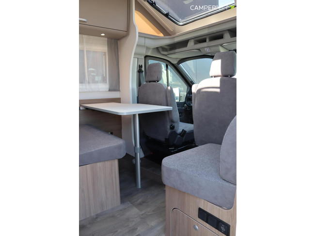 Carado T449T Edition26 165cv Autom&aacute;tico | Cama Queen | Chasis Maxi | Toldo | Bi-Xen&oacute;n | Ducha separada | Nuevo disponible en stock foto: 6