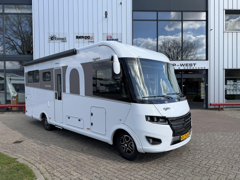 Frankia F-Line 740 PLUS Asientos redondos Cama longitudinal Aire acondicionado foto: 1