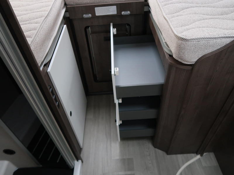 Benimar Cocoon 463 ADVANTAGE 11.680, AUTOMATIC photo: 11