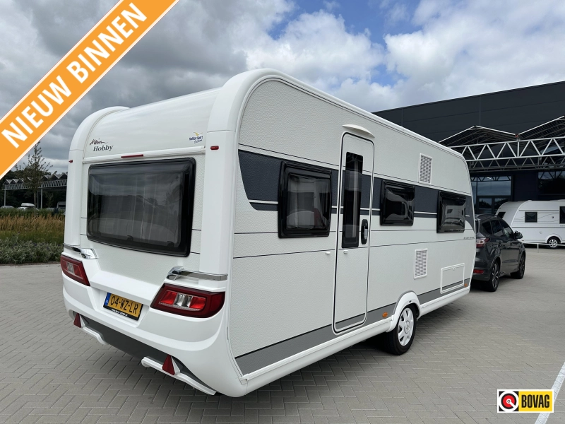 Hobby De Luxe Special 495 UL mover - voortent  foto: 0