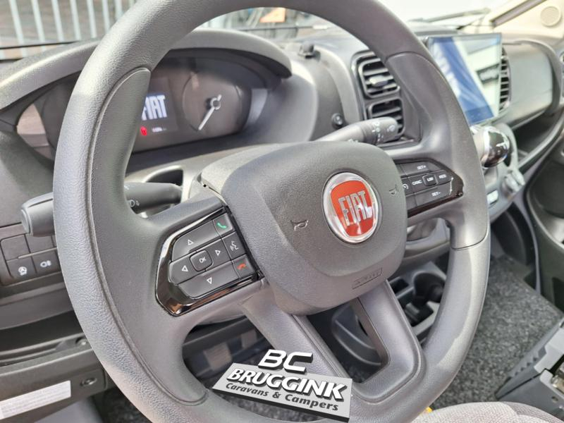 Knaus Boxlife 630 ME ENKELBED AUTOMAAT 11000KM  foto: 11