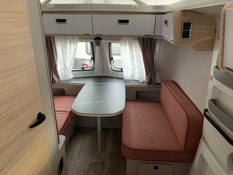 Eriba Touring 530 Tango Red Editie  foto: 4