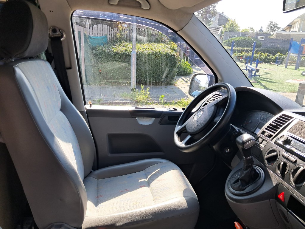 VOLKSWAGEN TRANSPORTER D 128 KW AUT. foto: 8