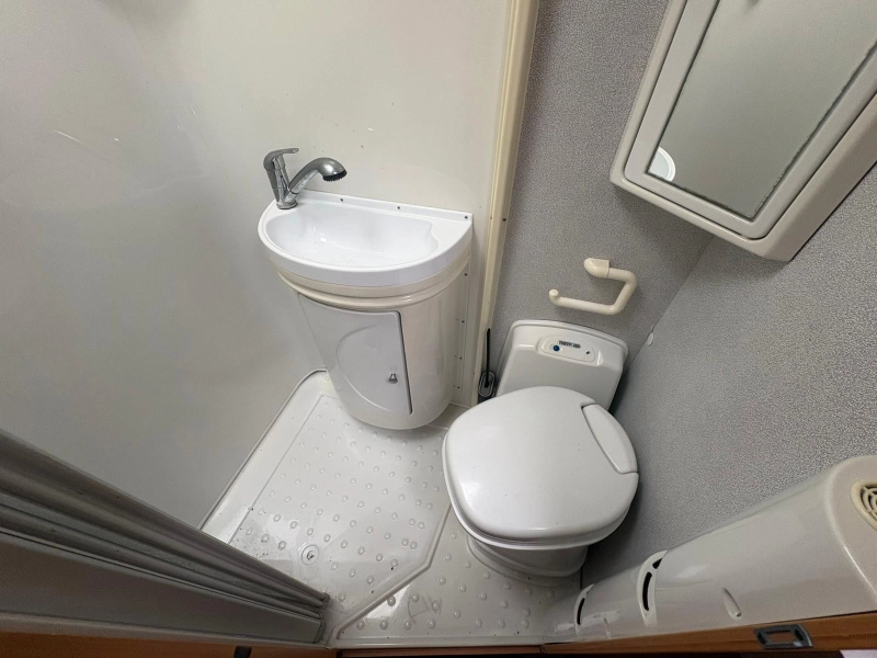 LMC Liberty 618 TI Automaat,XLGarage,Airco  foto: 15