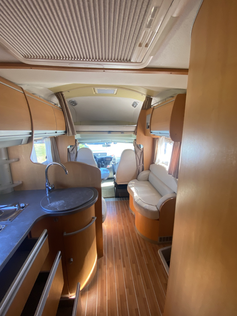 CI Mizar Garage Living 3.0 MultiJet 180 PK, Alkoof, Dwars-bed achter, Garage, Motor-airco, Zeer compleet, 1e eigenaar, Bj, 12 – 2007. Camper centrum on the road Marum  foto: 4