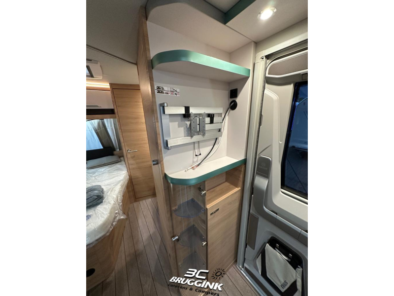 Knaus Sudwind 60 Years 450 FU FRANZ&Ouml;SISCHES BETT UND RUNDSITZ Foto: 5
