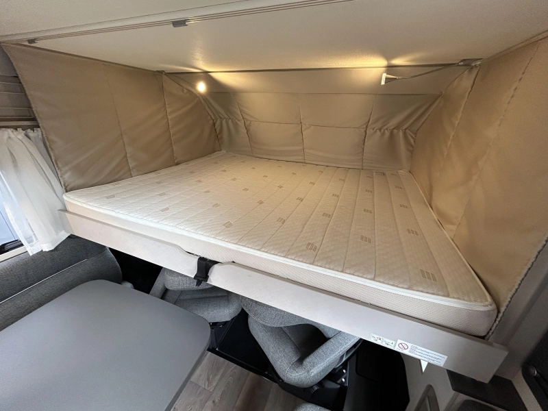 Hymer Exsis-I 678 Losse bedden, Hefbed  foto: 15