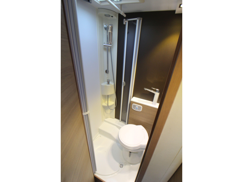 Adria Compact SL Camas individuales - Autom&aacute;tico foto: 26