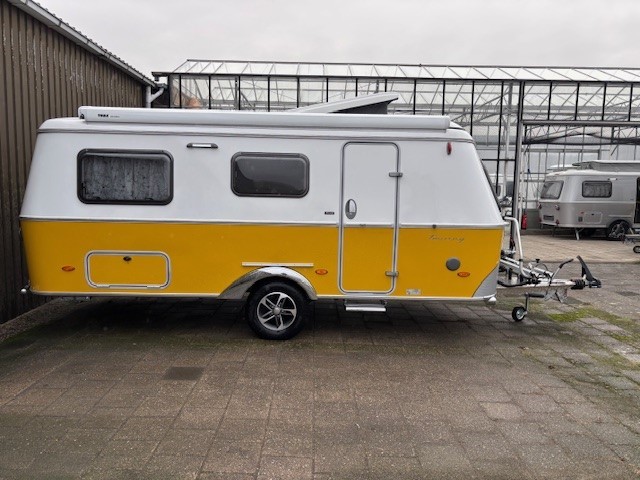 Eriba Touring 642 Nugget Gold