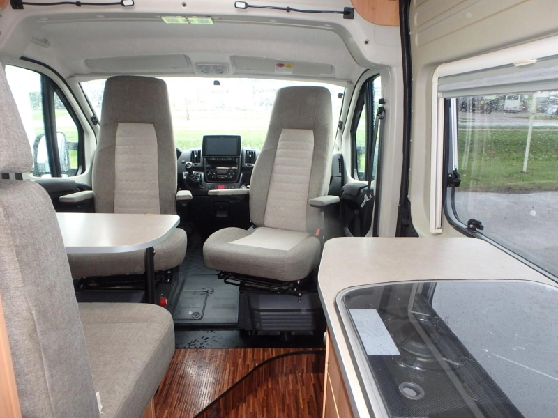 Hymer Grand Canyon 600 photo: 13