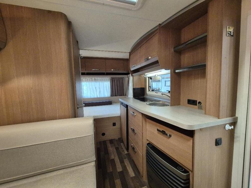 Knaus Sport 420 QD zakluifel met zijwanden  foto: 5